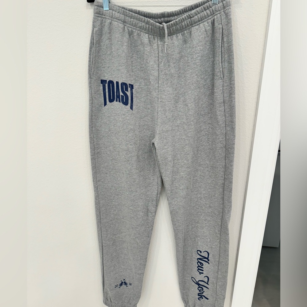 The Toast NY sweats XL never worn!